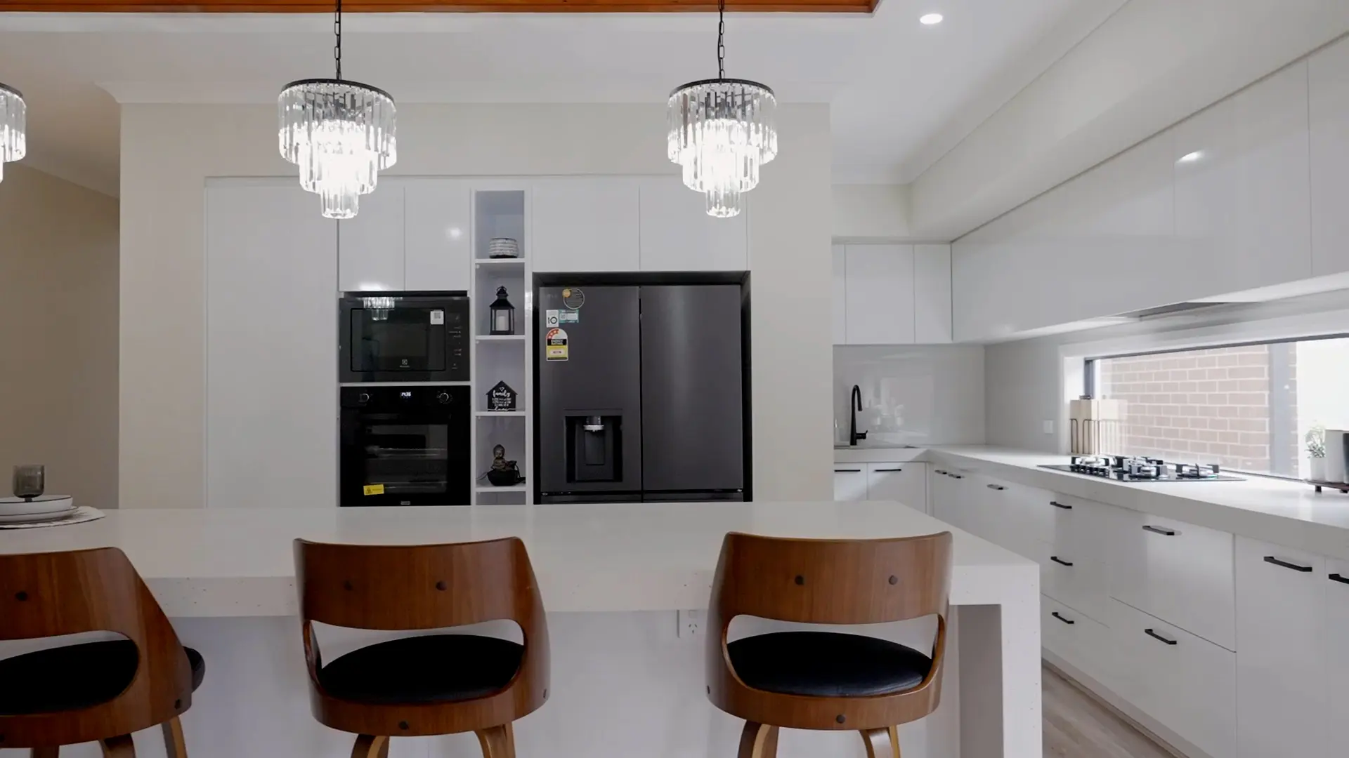 Property Showcase 21