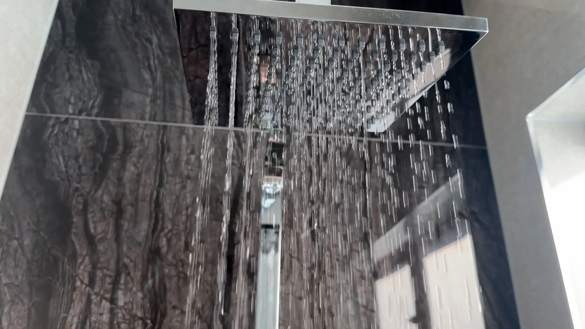 Property Showcase 16